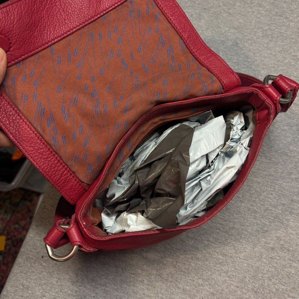 Pink Liebeskind Berlin Leather Shoulder Bag - Picture 10 of 16